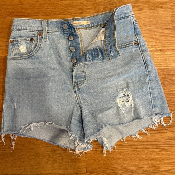 Levi’s Ribcage Denim High Rise Shorts - Size 26 - Picture 1 of 4